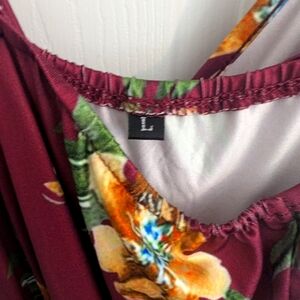 Elegant 4. 9-in from the waist slit showing off those legs soft and silky